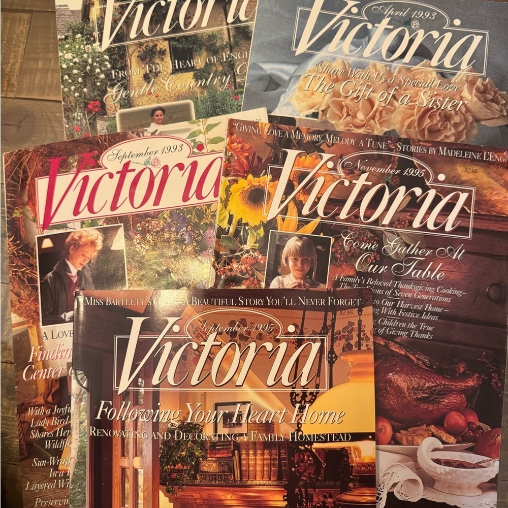 Vintage set of 5 Victoria Magazines  1993-1995​​​